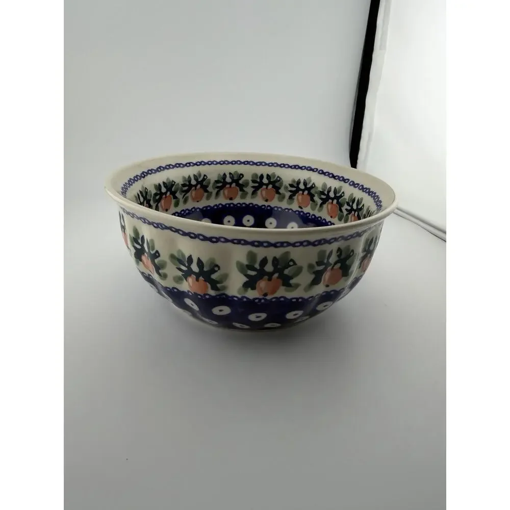 Boleslawiec Manufakura Polish Pottery Apple Bowl 6.75
